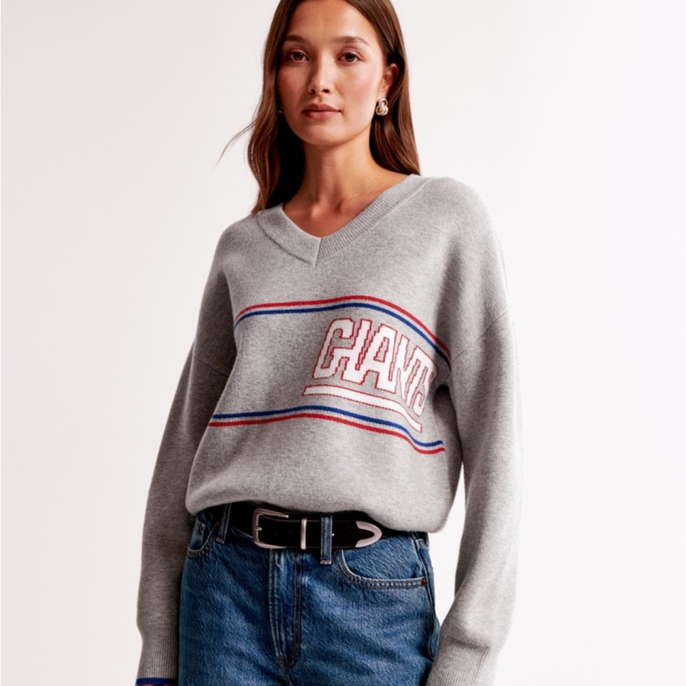 Abercrombie & Fitch Gray V-Neck Sweater